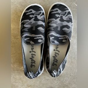 Very G - Gypsy Jazz Grey Camo Slip Ons